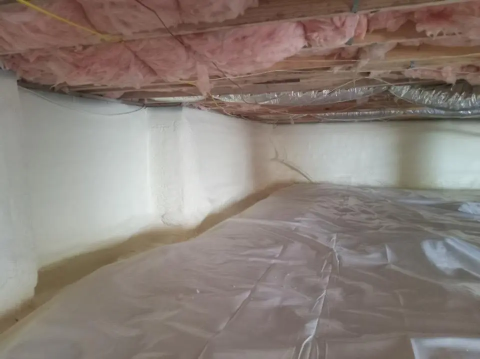 Crawl space encapsulation with closed-cell spray foam for Attic Insulation in White Center